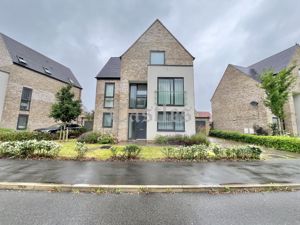 Photo 1- click for photo gallery